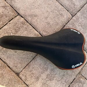 REDUCED Velo bike seat replacement - like new.